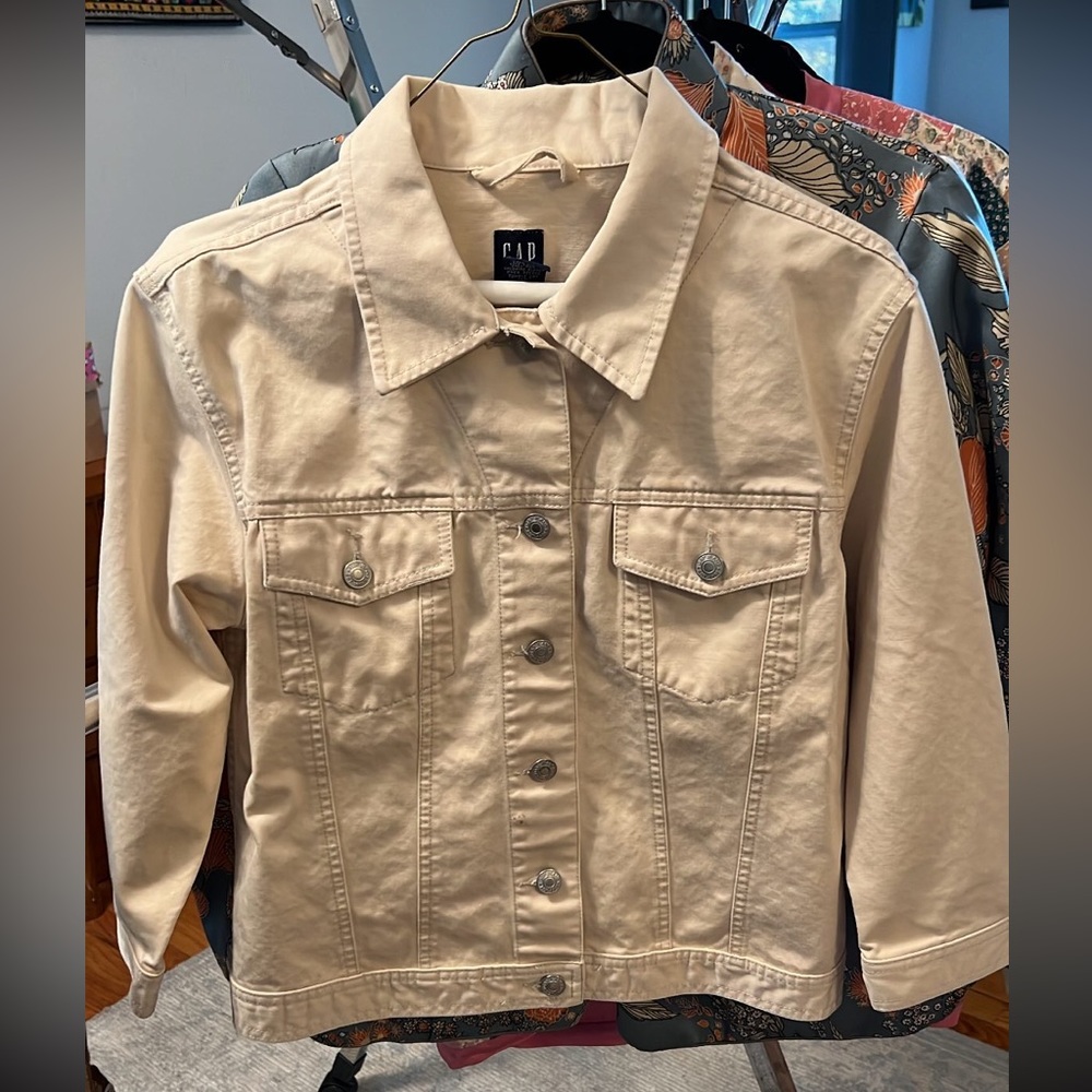 Gap jacket